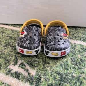 Mickey Mouse crocs